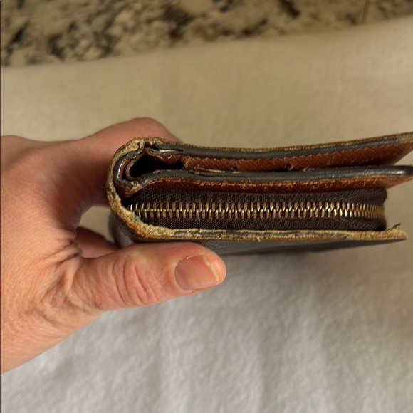 Louis Vuitton Monogram Wallet - Picture 3 of 15